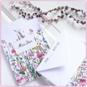 Dior stationery and envelopes .